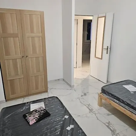 Villa 4 Pieces Avec Petite Piscine
